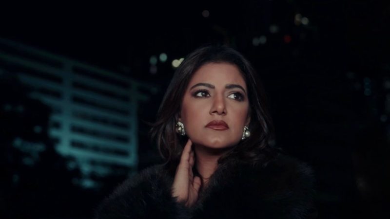 ياسمين تغني وجع الفراق ب “أعراض انسحابه”.. وكليب سينمائي في لبنان